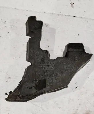 Audi Q5 SQ5 Fender foam support/seal 8R0821197