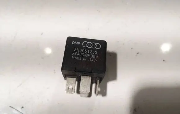 Volkswagen Cross Polo Other relay 8K0951253