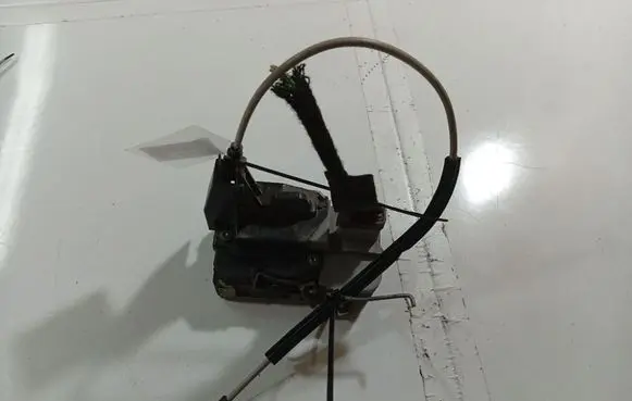 Peugeot 307 Front door lock 