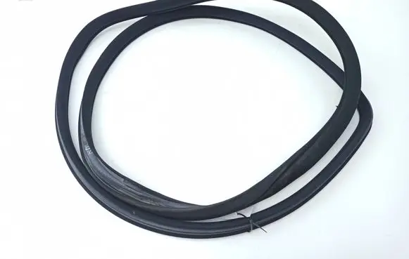 Mercedes-Benz E W211 Rear door rubber seal (on body)