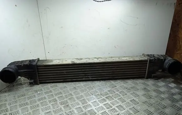 Mercedes-Benz CLS C219 Intercooler radiator A2115003902