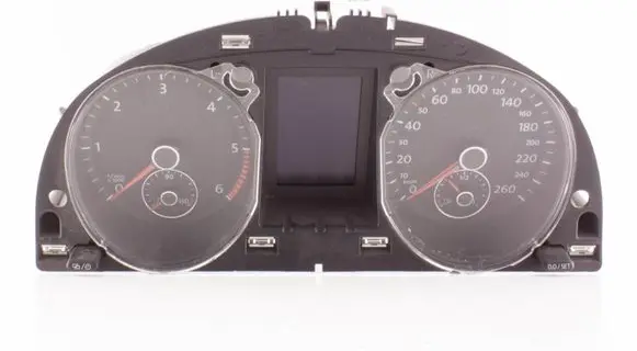 Volkswagen PASSAT B7 Speedometer (instrument cluster) 3AA920871A