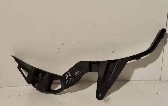 Audi A2 Front bumper mounting bracket 8Z0854730