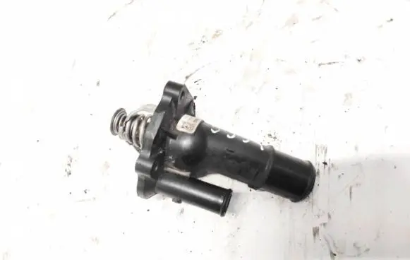 Mazda 5 Engine coolant pipe/hose