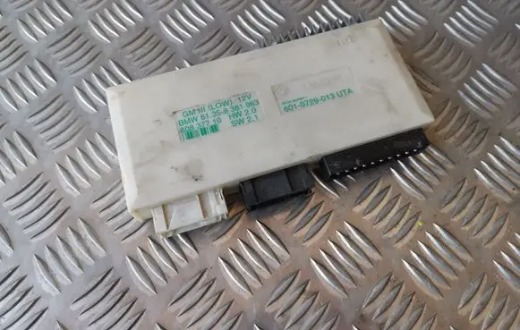 BMW 5 E39 Comfort/convenience module 61358381963 8381963