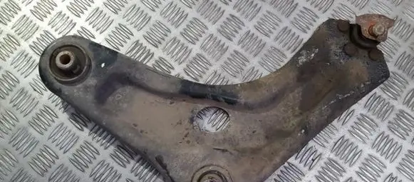 Front lower control arm/wishbone