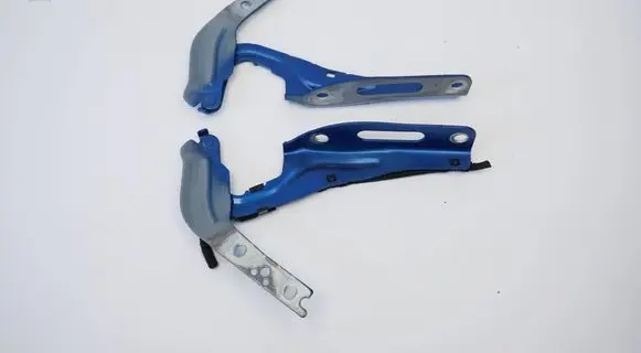 Seat Ibiza V (KJ) Engine bonnet/hood hinges 6F0823302A