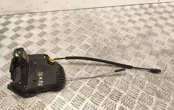 Opel Astra K Rear door lock 13598364