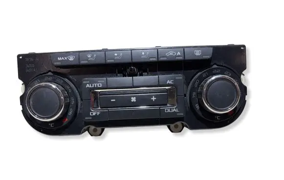 Skoda Octavia Mk2 (1Z) Climate control unit 3T0907044AR SW0401 5HB00974944