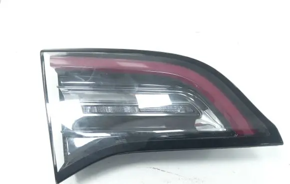 Tesla Model 3 Tailgate rear/tail lights 1077401