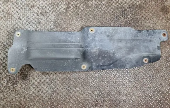 Cadillac Escalade Exhaust heat shield 15893979