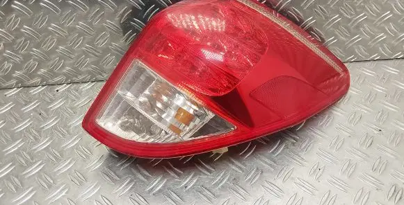 Toyota RAV 4 (XA30) Rear/tail lights
