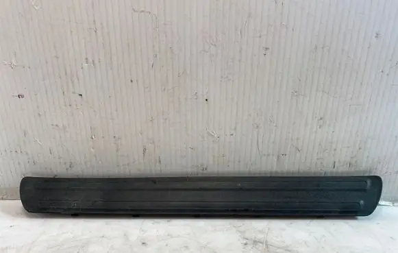 Audi Q7 4L Rear sill trim cover 4L0853793