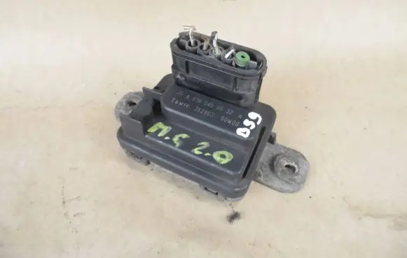 Coolant fan relay