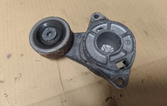 Honda Jazz Generator/alternator belt tensioner JH27