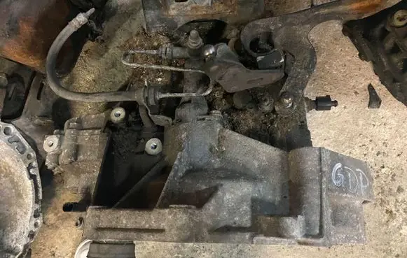 Seat Ibiza III (6L) Manual 5 speed gearbox brak