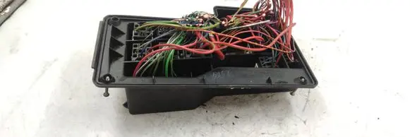 BMW 3 E36 Fuse box set 1387590 08392509
