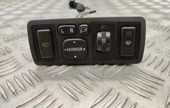 Toyota Avensis T250 Other switches/knobs/shifts