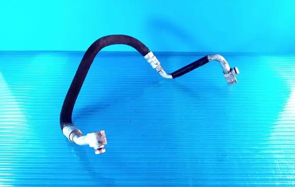 Audi A4 S4 B8 8K Air conditioning (A/C) pipe/hose 8K0260701