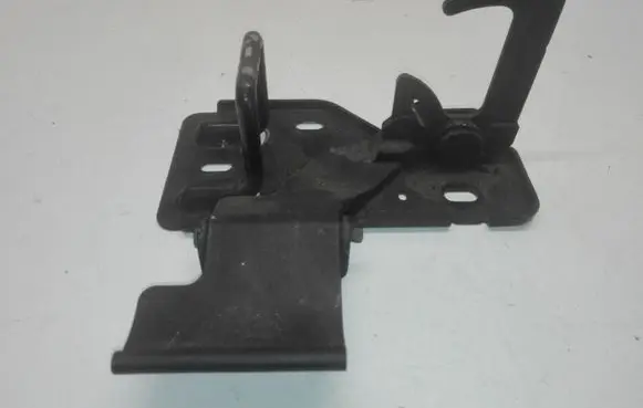 Volkswagen Touareg I Engine bonnet/hood lock/latch loop/hook 6Q0823480B