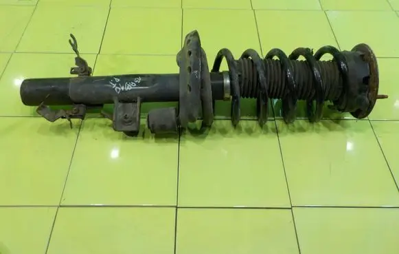 Land Rover Freelander 2 - LR2 Front shock absorber/damper PRZOD MCPHERSON