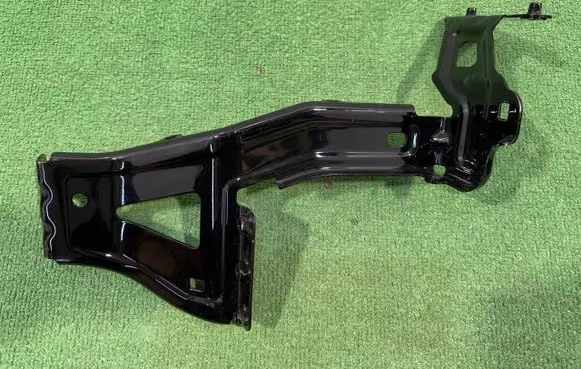 Audi e-tron Fender mounting bracket 4KE803503