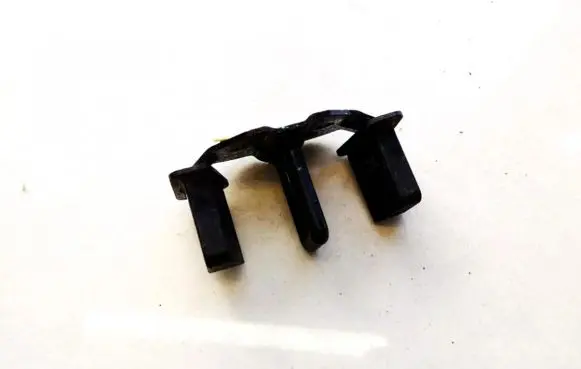 Ford Kuga II Rear door lock loop/hook striker 