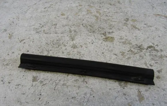 Volkswagen PASSAT B8 Engine compartment rubber 3G0823709