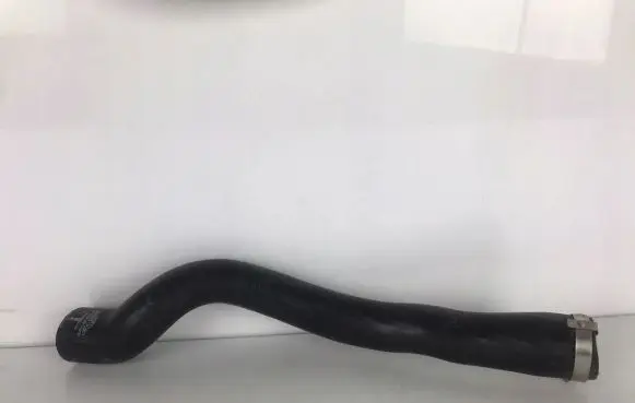 Ford Focus Intercooler hose/pipe AV616K863JC