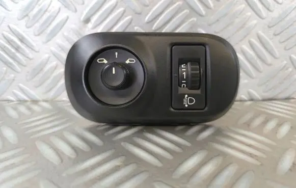 Citroen C4 Cactus Wing mirror switch 96673722ZD