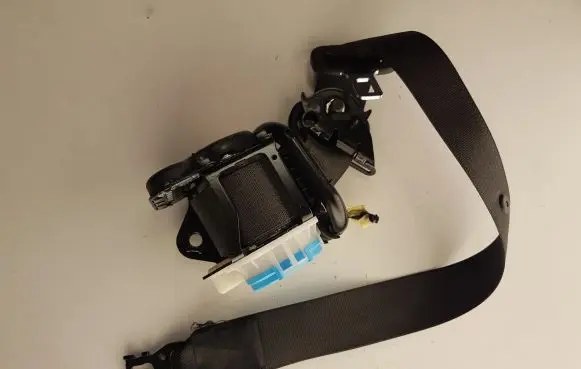 Opel Insignia A Front seatbelt 307512399