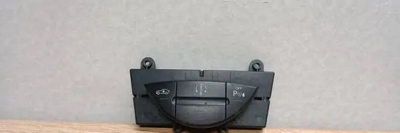 Mercedes-Benz E W211 Parking (PDC) sensor switch 2118217058 8581181