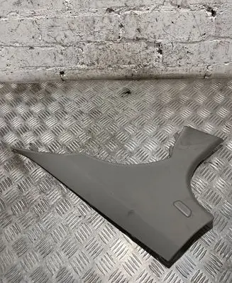 BMW 5 F10 F11 (C) pillar trim 9116358