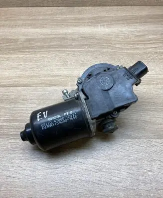 Toyota Prius (XW20) Wiper motor 8511047080 1592007660