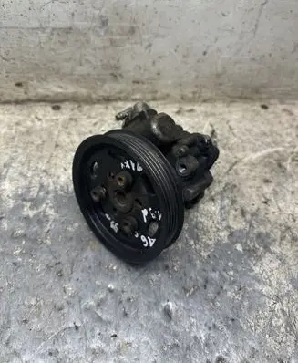 Audi A6 S6 C5 4B Power steering pump