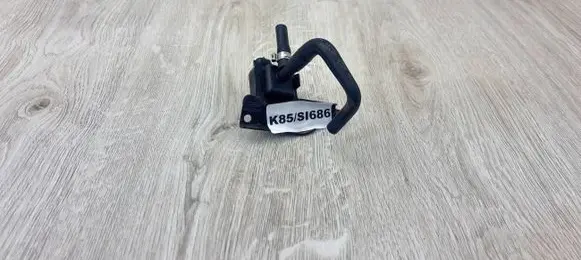 Ford Mondeo Mk III Vacuum valve MK5670C