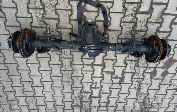 Iveco Daily 6th gen Rear axle beam with reductor 46391714