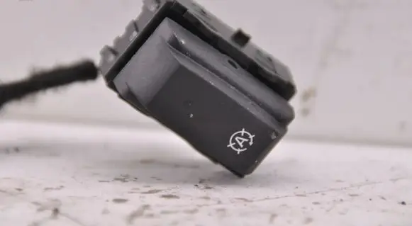 Renault Clio IV Other switches/knobs/shifts 251534917R