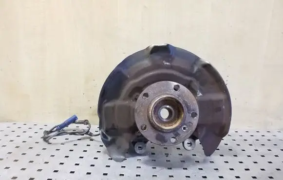 Mini Cooper Countryman R60 Front wheel hub 9804423