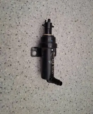 Alfa Romeo Stelvio Headlight washer spray nozzle 2860022
