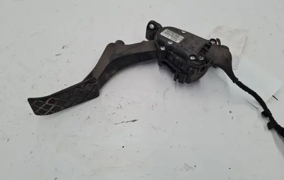 Volkswagen Transporter - Caravelle T5 Accelerator throttle pedal 7H1721503