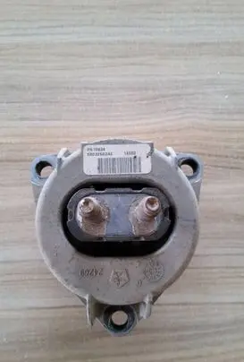 Dodge Durango Gearbox mount 68032662AE