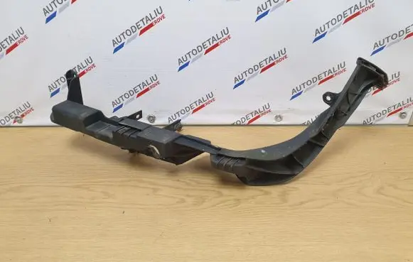 Headlight/headlamp mounting bracket