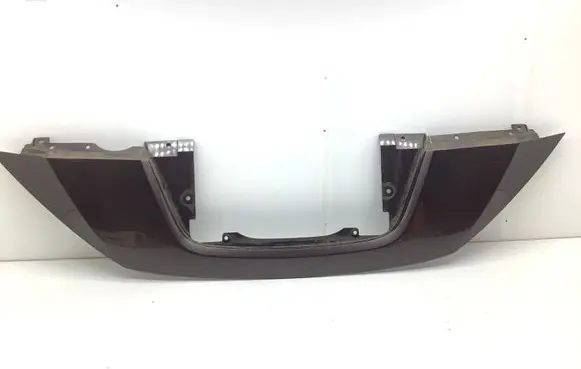 Nissan Leaf II (ZE1) Front bumper upper radiator grill 623205SH0A