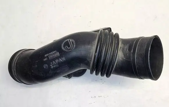 Subaru Legacy Air intake hose/pipe B-022