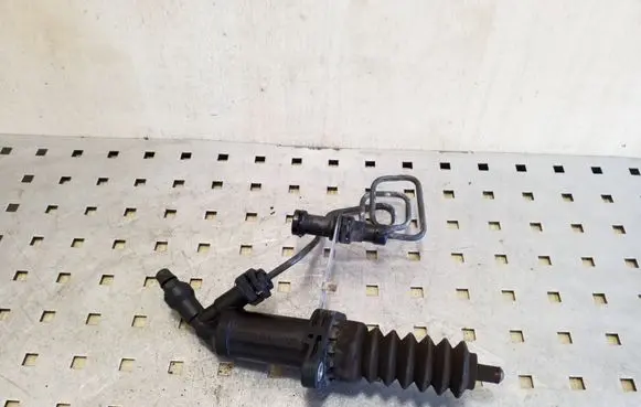 BMW 5 F10 F11 Clutch master cylinder 6785964