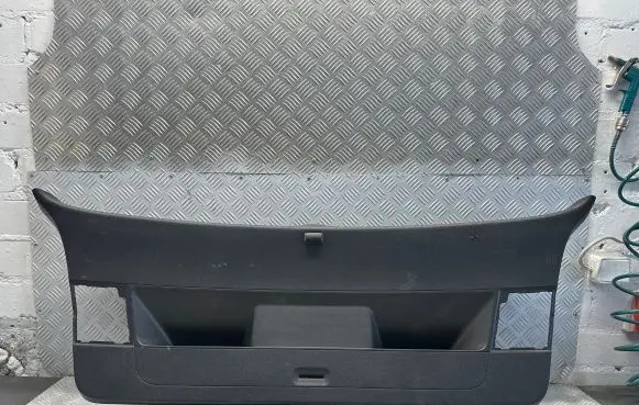 Volkswagen Golf VI Tailgate/boot lid cover trim 5K6867605 4419