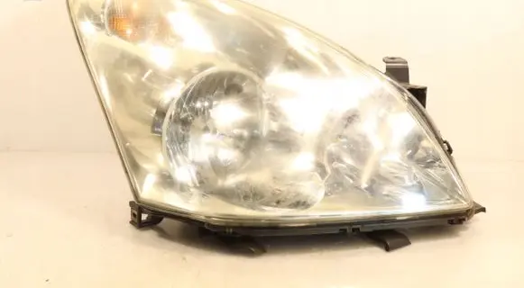 Toyota Corolla Verso E121 Headlight/headlamp E11200683