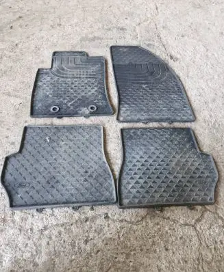 Ford Fiesta Car floor mat set 