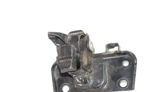 Toyota Avensis T270 Engine mount bracket 123720X010